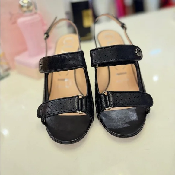 Gucci Black Perforated Heels - Picture 4 of 7